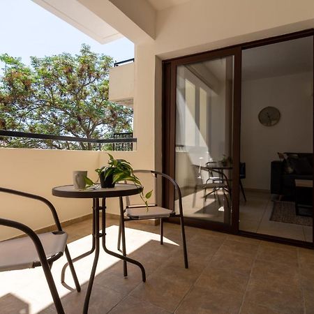 Mia 1-Bedroom Apartment In Larnaca Exteriér fotografie