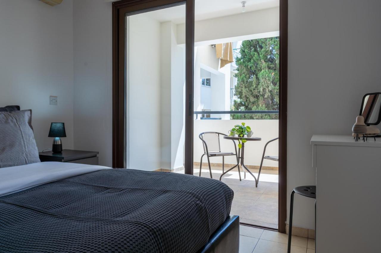 Mia 1-Bedroom Apartment In Larnaca Exteriér fotografie